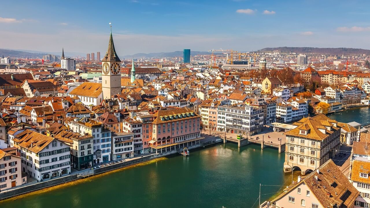 Starting in Zurich: The Cultural and Economic Hub